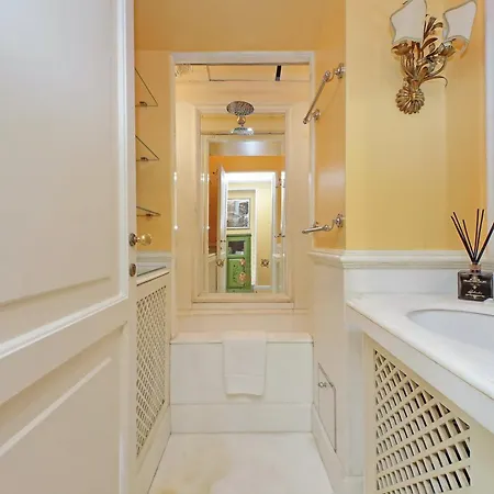 Pantheon Luxury * Ρώμη
