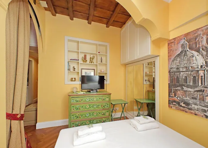 Pantheon Luxury 公寓 *