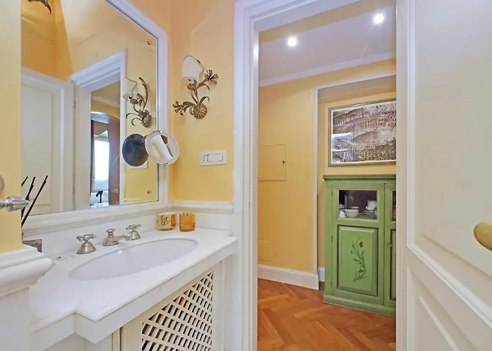 Pantheon Luxury 公寓 *